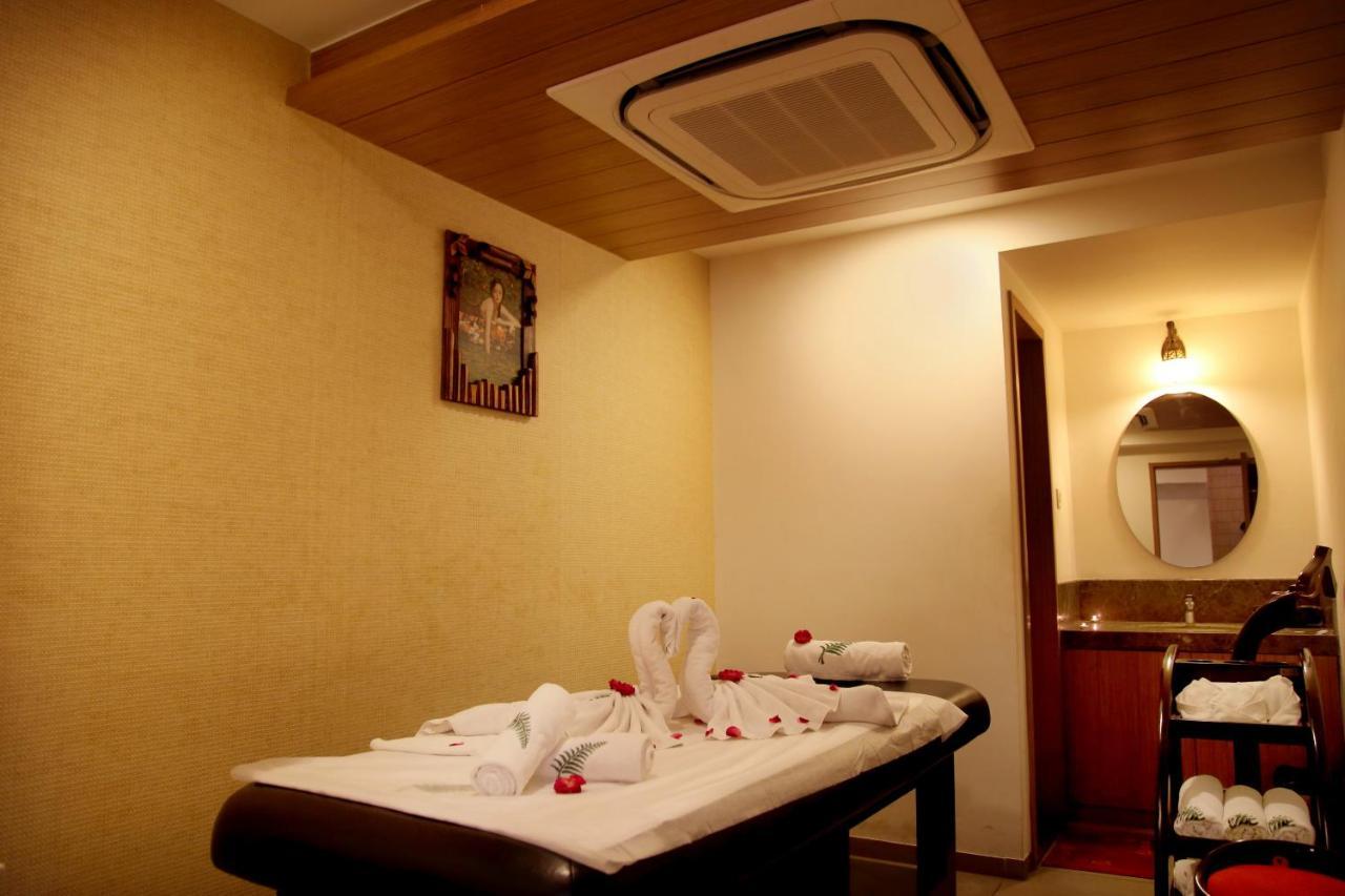 The Fern Residency Rajkot Otel Dış mekan fotoğraf