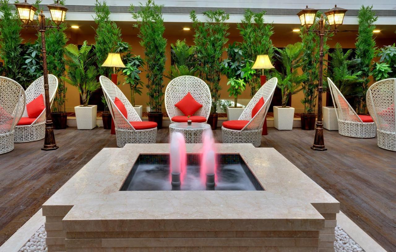 The Fern Residency Rajkot Otel Dış mekan fotoğraf