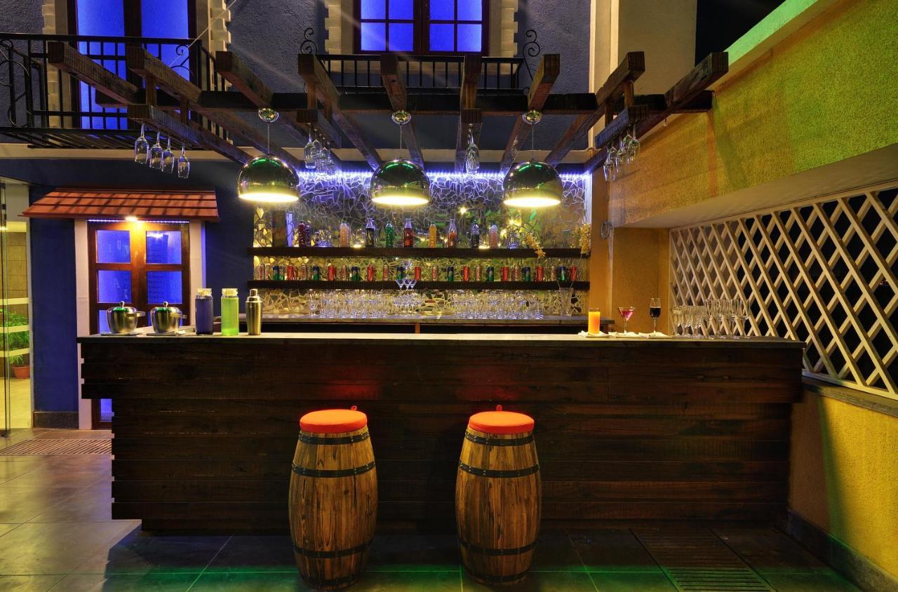 The Fern Residency Rajkot Otel Dış mekan fotoğraf