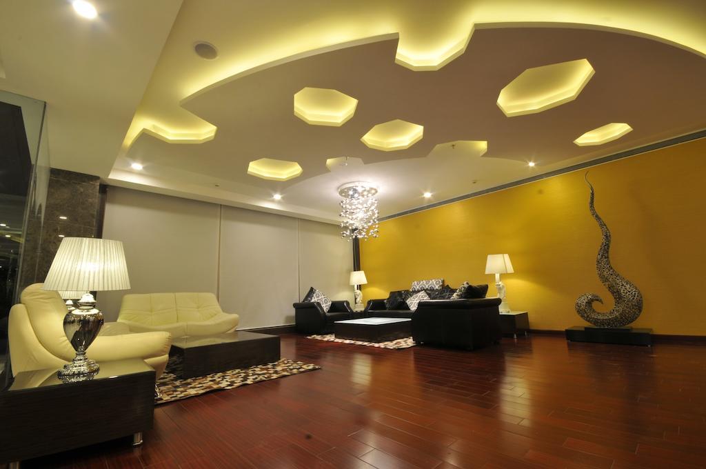 The Fern Residency Rajkot Otel Dış mekan fotoğraf